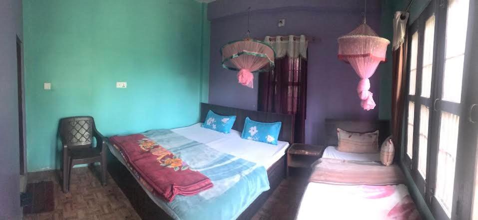 Hotel Sweetland Sauraha Bagian luar foto